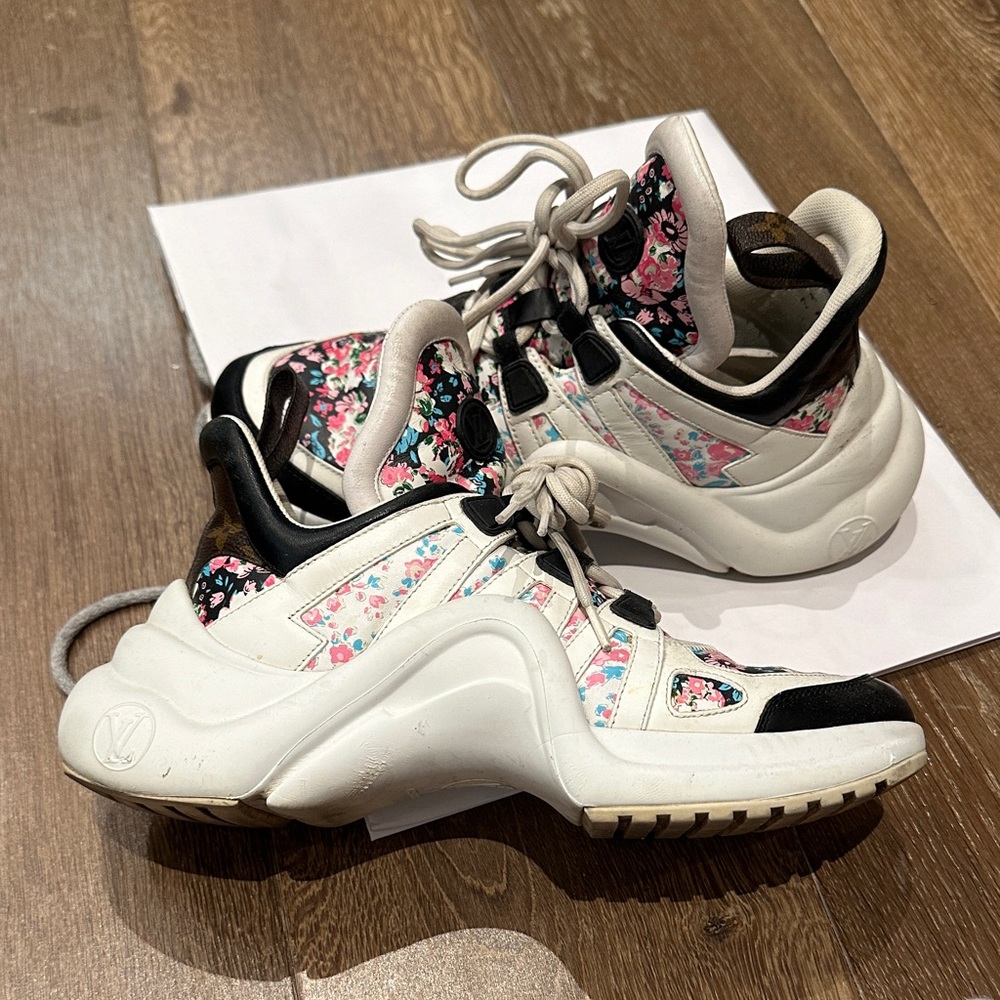 Louis Vuitton Authentic Floral Sneakers - Picture 2 of 8